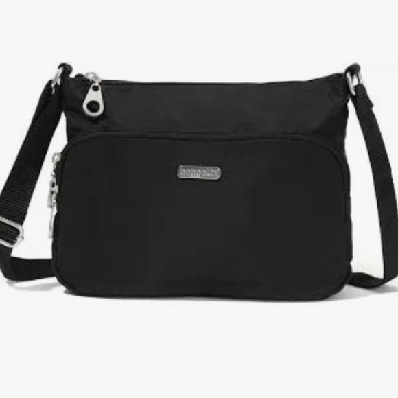 Baggallini Handbags - Baggallini Joey Large Crossbody Black